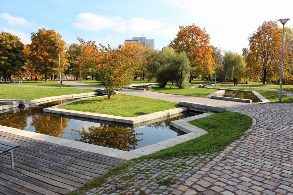 Apartman U Metra, 4 Hoste, Parking Free, Blizko O2 Arena Prag Exterior foto